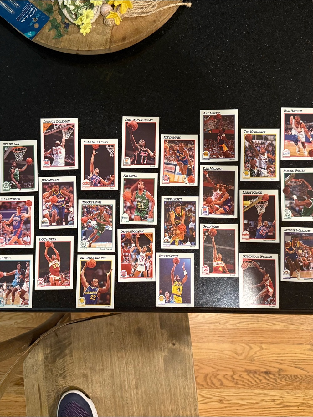 Collection of 1990-1991 NBA Hoops Basketball Trading Card Lot - Multi Team
